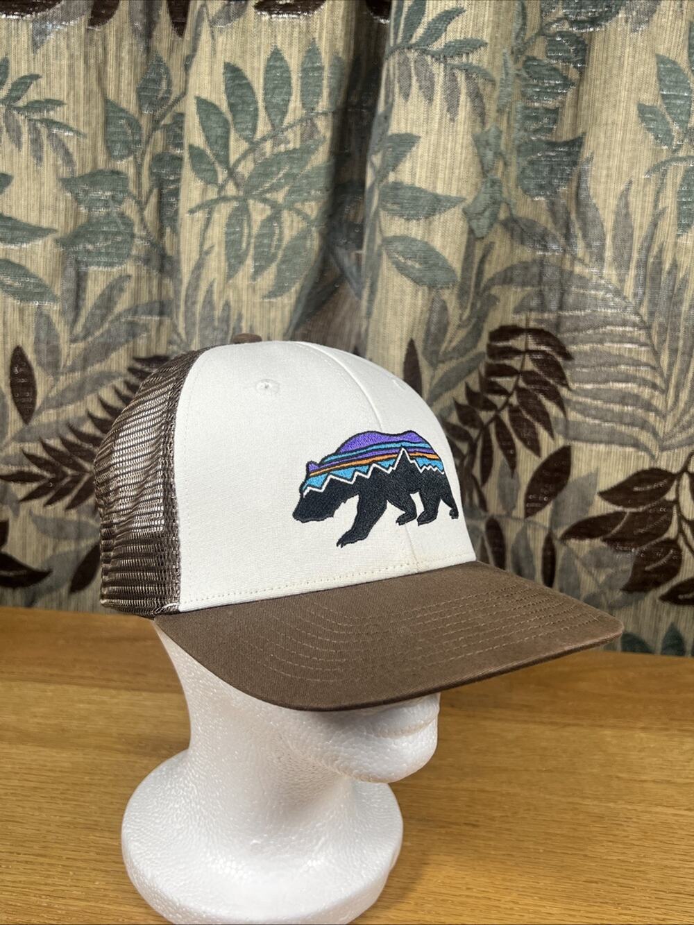 Men's Patagonia Snap Back Bear Logo Hat Cap Mesh Trucker Fitz Roy One Size